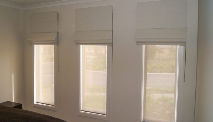 Roman blinds systems